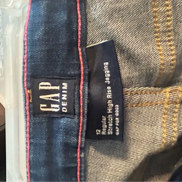 GAP Blue Skinny Jeans with Pink Accents - Picture 2 of 7